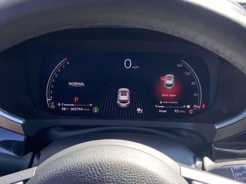 Used 2023 Acura MDX Advance image 38