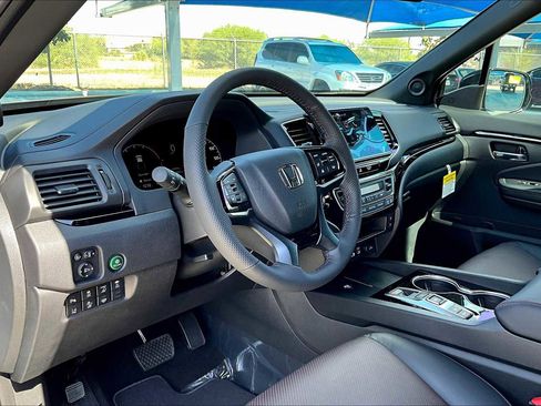 New 2026 Honda Ridgeline Black Edition image 8
