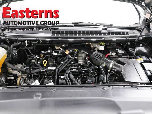 Used 2023 Ford Edge SEL image 7