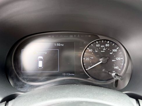 Used 2021 Nissan Kicks SV FWD image 23
