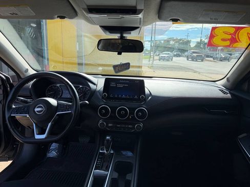 Used 2023 Nissan Sentra SR w/ Midnight Edition Package FWD image 15