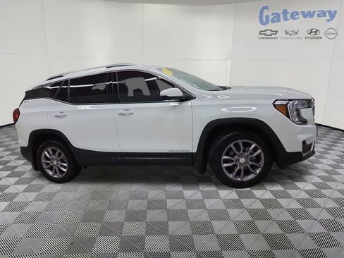 Used 2023 GMC Terrain SLT w/ Tech Package AWD/4WD image 1
