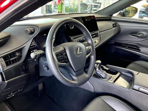 Used 2024 Lexus ES 250 w/ Premium Package image 30