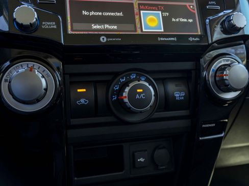 Used 2023 Toyota 4Runner TRD Off-Road Premium image 35