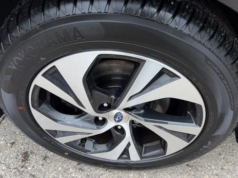 Used 2022 Subaru Legacy Premium image 6