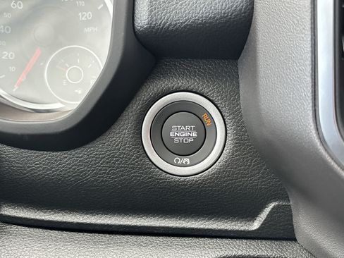 New 2026 RAM 1500 Express AWD/4WD image 22