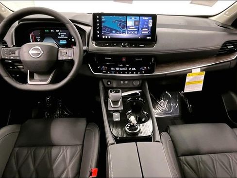 New 2026 Nissan Rogue Platinum w/ Platinum Premium Package image 6