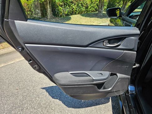 Used 2018 Honda Civic Sport image 25