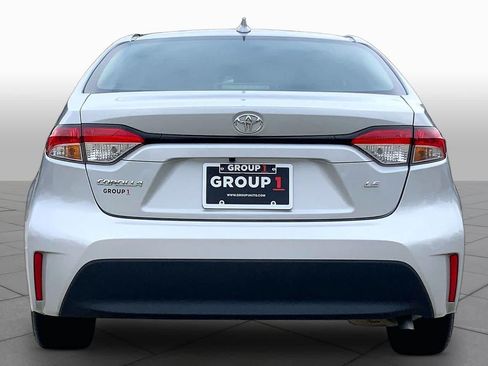 Used 2024 Toyota Corolla LE FWD image 5