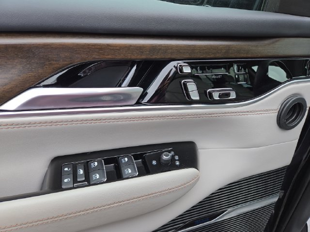 Used 2023 Jeep Grand Wagoneer 4WD w/ Rear Seat Video Group 1 image 16