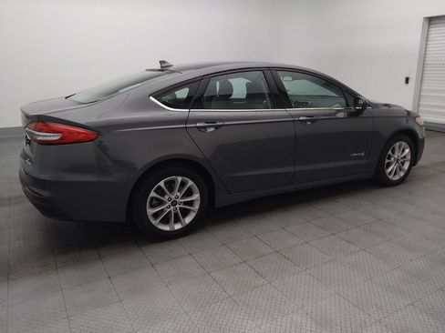 Used 2019 Ford Fusion SE FWD image 10