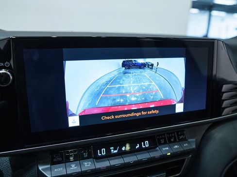 Used 2025 Toyota Camry XSE FWD image 25