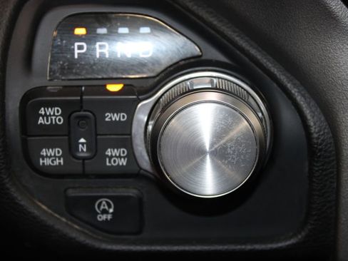 Used 2025 RAM 1500 Laramie AWD/4WD image 39