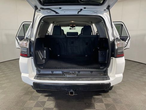 Used 2019 Toyota 4Runner TRD Off-Road AWD/4WD image 16