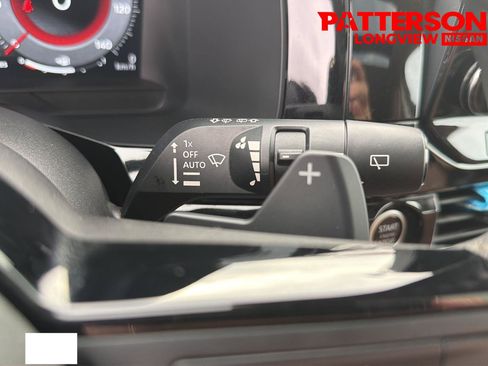 Used 2024 Nissan Pathfinder Platinum w/ Black Appearance Package FWD image 15