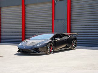 Used 2021 Lamborghini Huracan EVO RWD video 1