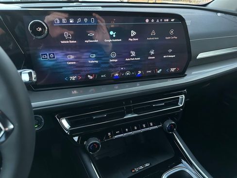 New 2026 Chevrolet Traverse LT w/ Enhanced Driving Package image 24