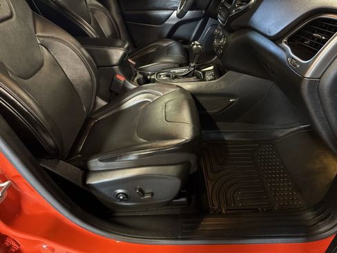 Used 2021 Jeep Cherokee Latitude Lux w/ Comfort/Convenience Group image 15