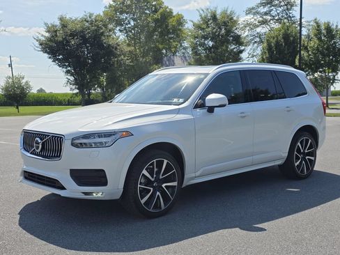 Used 2021 Volvo XC90 T6 Momentum w/ Advanced Package AWD/4WD image 3