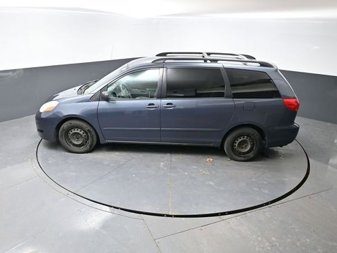 Used 2008 Toyota Sienna LE FWD image 42