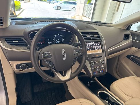 Used 2019 Lincoln MKC Reserve AWD/4WD image 16