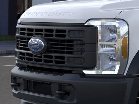 New 2026 Ford F450 XL image 17
