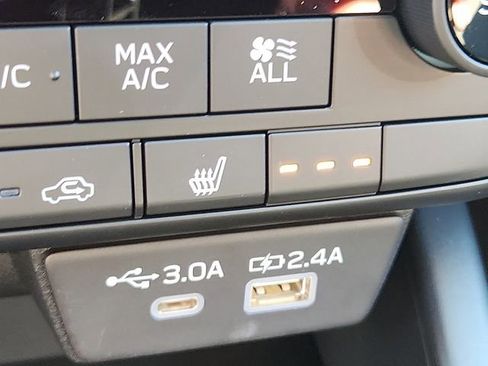 Certified 2026 Subaru Outback Premium AWD/4WD image 25