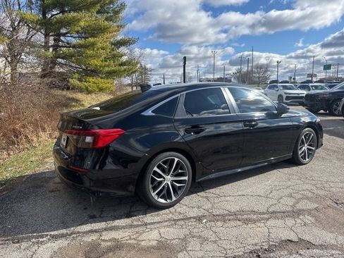 Certified 2024 Honda Civic Touring image 3