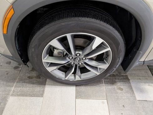 Used 2023 INFINITI QX60 Luxe w/ Vision Package image 7