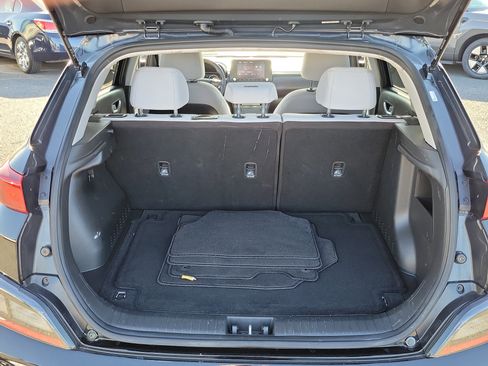 Used 2023 Hyundai Kona SE w/ Cargo Package image 17