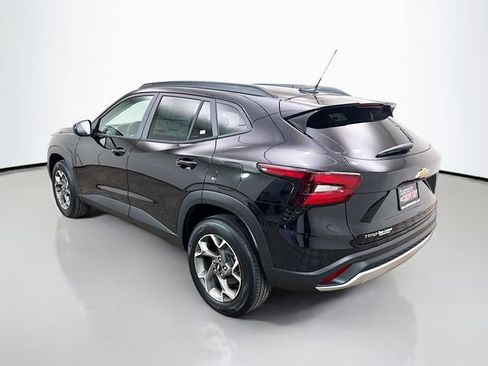 New 2026 Chevrolet Trax LT image 6