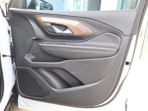 Used 2020 GMC Terrain SLE image 31