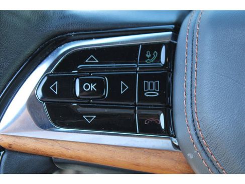 Used 2022 Jeep Grand Cherokee Summit AWD/4WD image 20