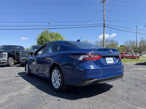 Used 2023 Toyota Camry LE AWD/4WD image 4