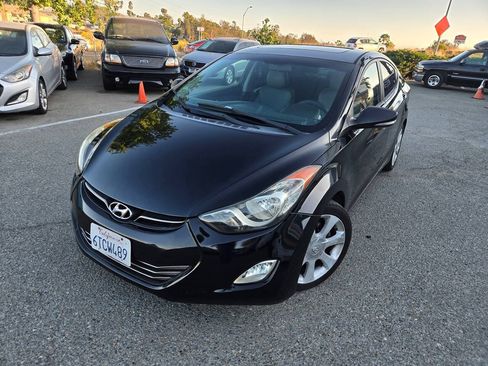Used 2012 Hyundai Elantra Limited w/ Technology Pkg 5 FWD image 4