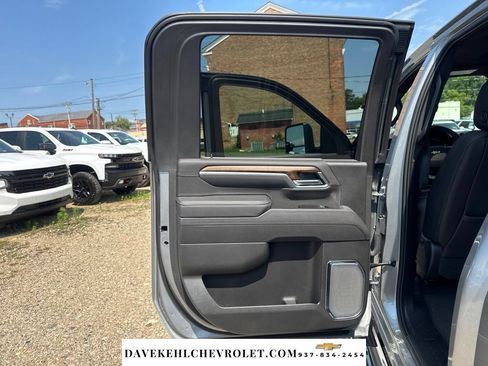 Used 2025 Chevrolet Silverado 3500 High Country w/ High Country Premium Package AWD/4WD image 23