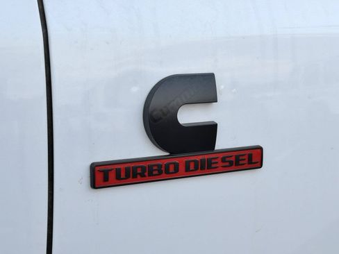 Used 2025 RAM 2500 Laramie w/ Night Edition AWD/4WD image 5
