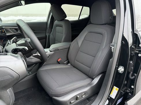 New 2026 Chevrolet Equinox EV LT image 12