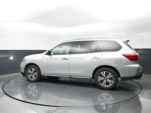 Used 2020 Nissan Pathfinder SL AWD/4WD image 2