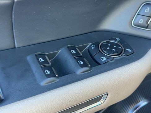 Used 2024 Ford Expedition Max XLT AWD/4WD image 28