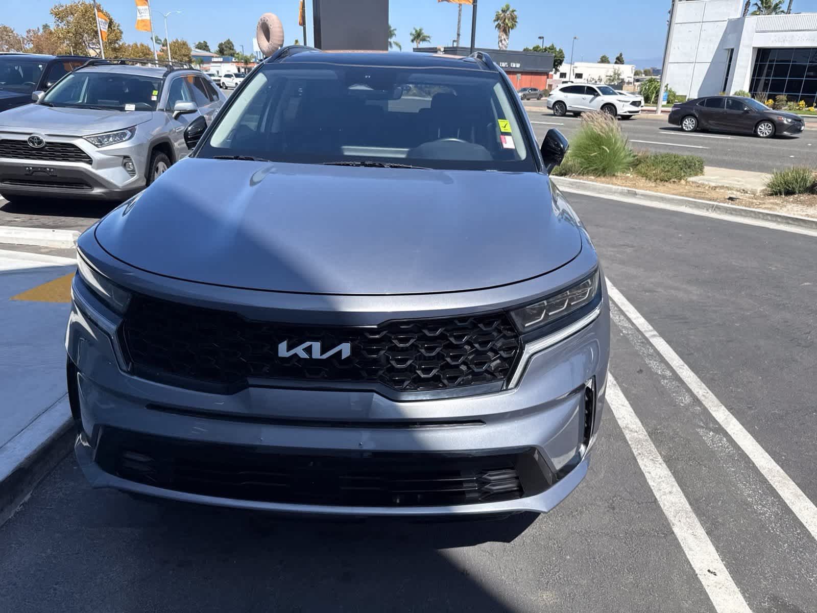 Used 2023 Kia Sorento SX AWD/4WD image 3