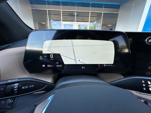 New 2026 Chevrolet Equinox ACTIV w/ Convenience Package III image 24