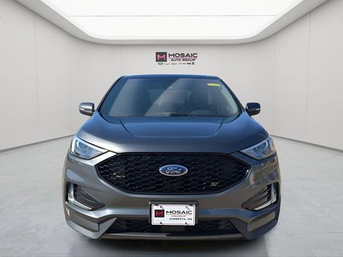 Used 2020 Ford Edge ST w/ Cold Weather Package image 2