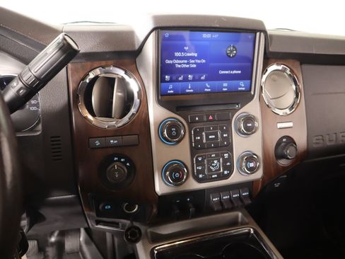 Used 2016 Ford F250 Lariat w/ Chrome Package image 5