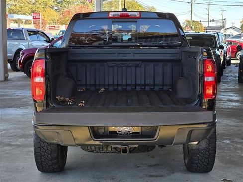 Used 2019 Chevrolet Colorado ZR2 image 25