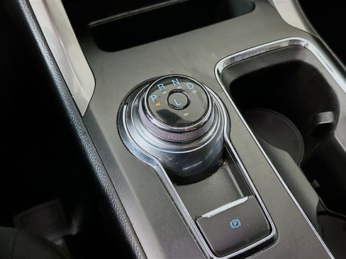 Used 2020 Ford Fusion SE image 24
