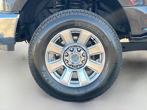 Used 2022 Ford F350 Lariat w/ Chrome Package AWD/4WD image 31