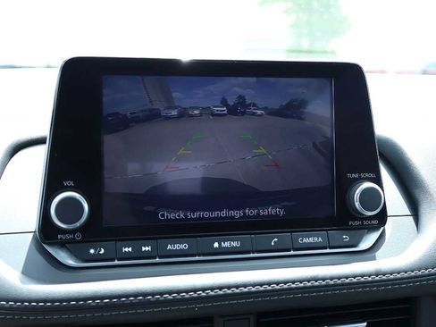 Used 2023 Nissan Rogue SV AWD/4WD image 29