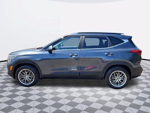 Used 2021 Kia Seltos S AWD/4WD image 3
