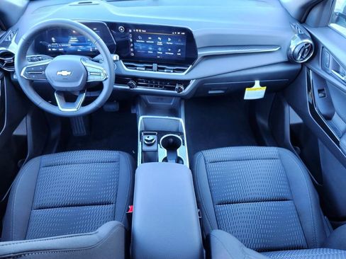 New 2026 Chevrolet Equinox LT image 10